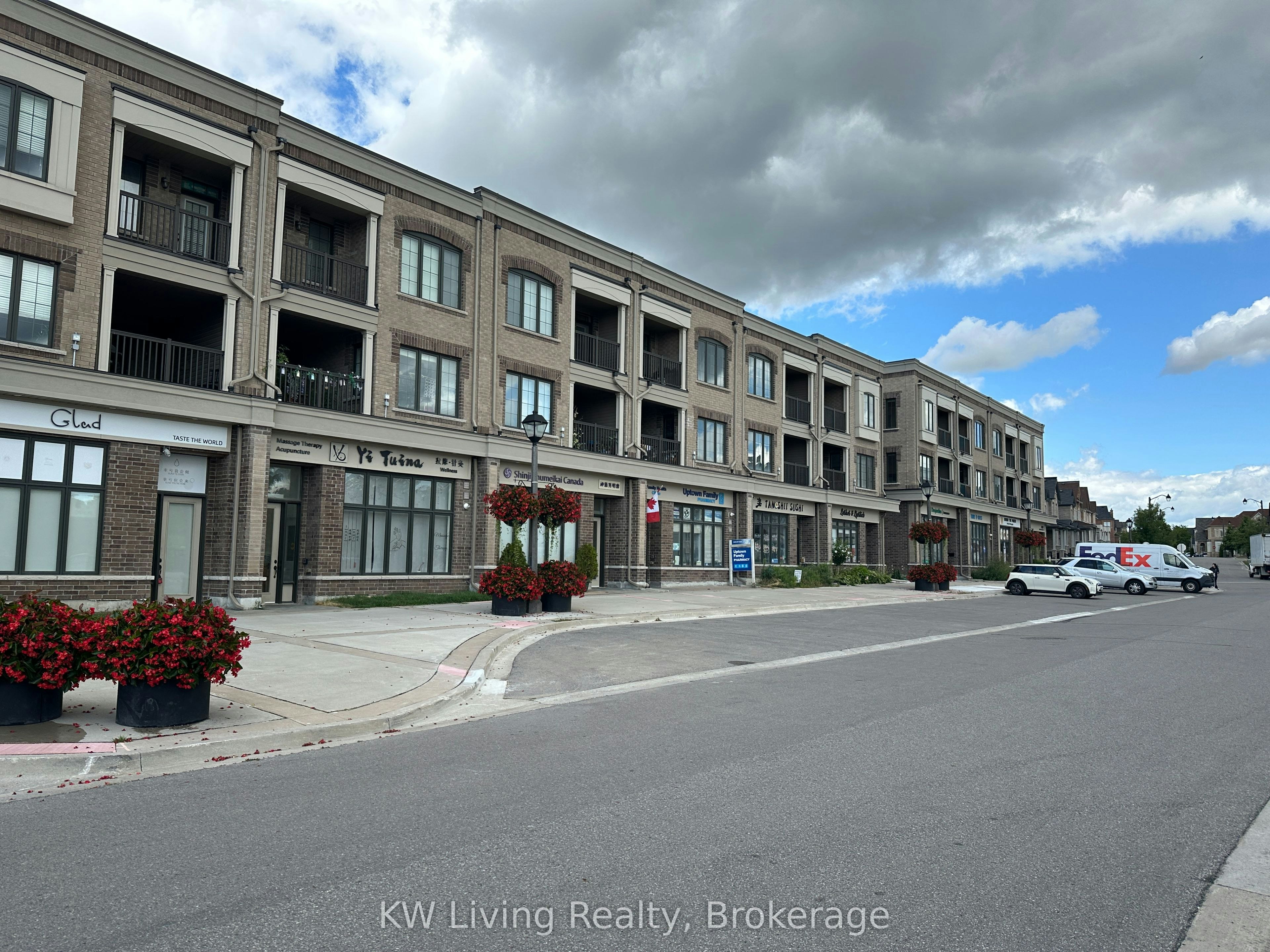 8 Nipigon Avenue, Markham, ON, L6C 0X7