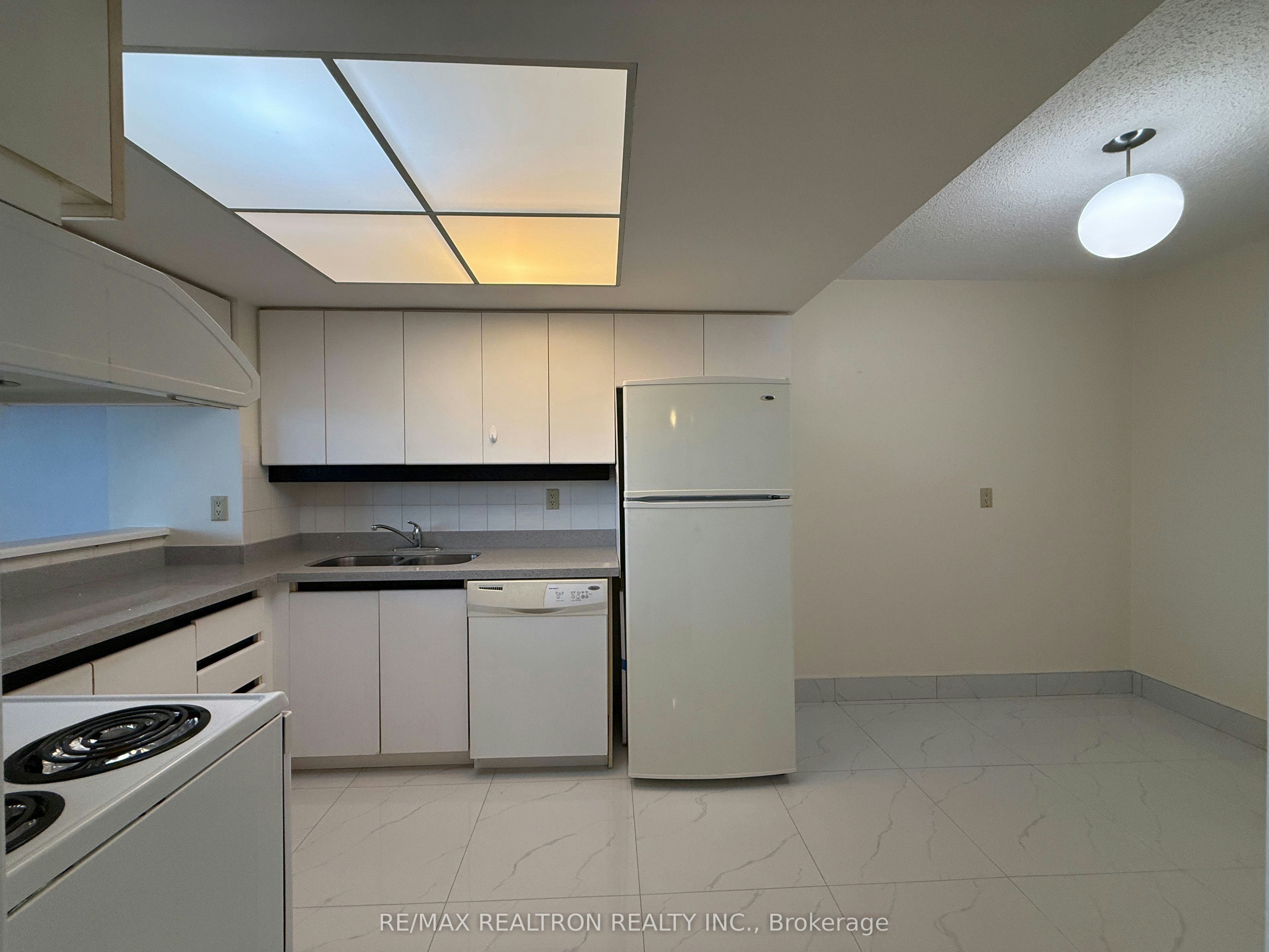 714-7805 Bayview Avenue, Markham, ON, L3T 7N1 - 9