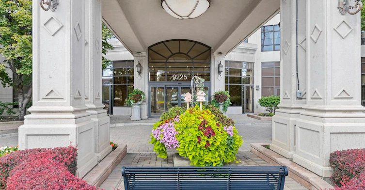 911-9225 Jane Street, Vaughan, ON, L6A 0J7 - 23
