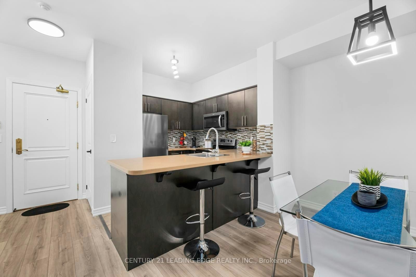 911-9225 Jane Street, Vaughan, ON, L6A 0J7 - 8