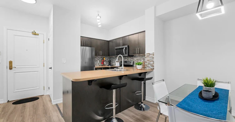 911-9225 Jane Street, Vaughan, ON, L6A 0J7 - 8