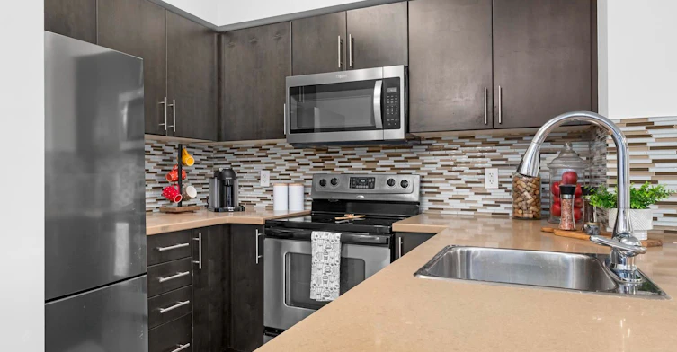 911-9225 Jane Street, Vaughan, ON, L6A 0J7 - 9