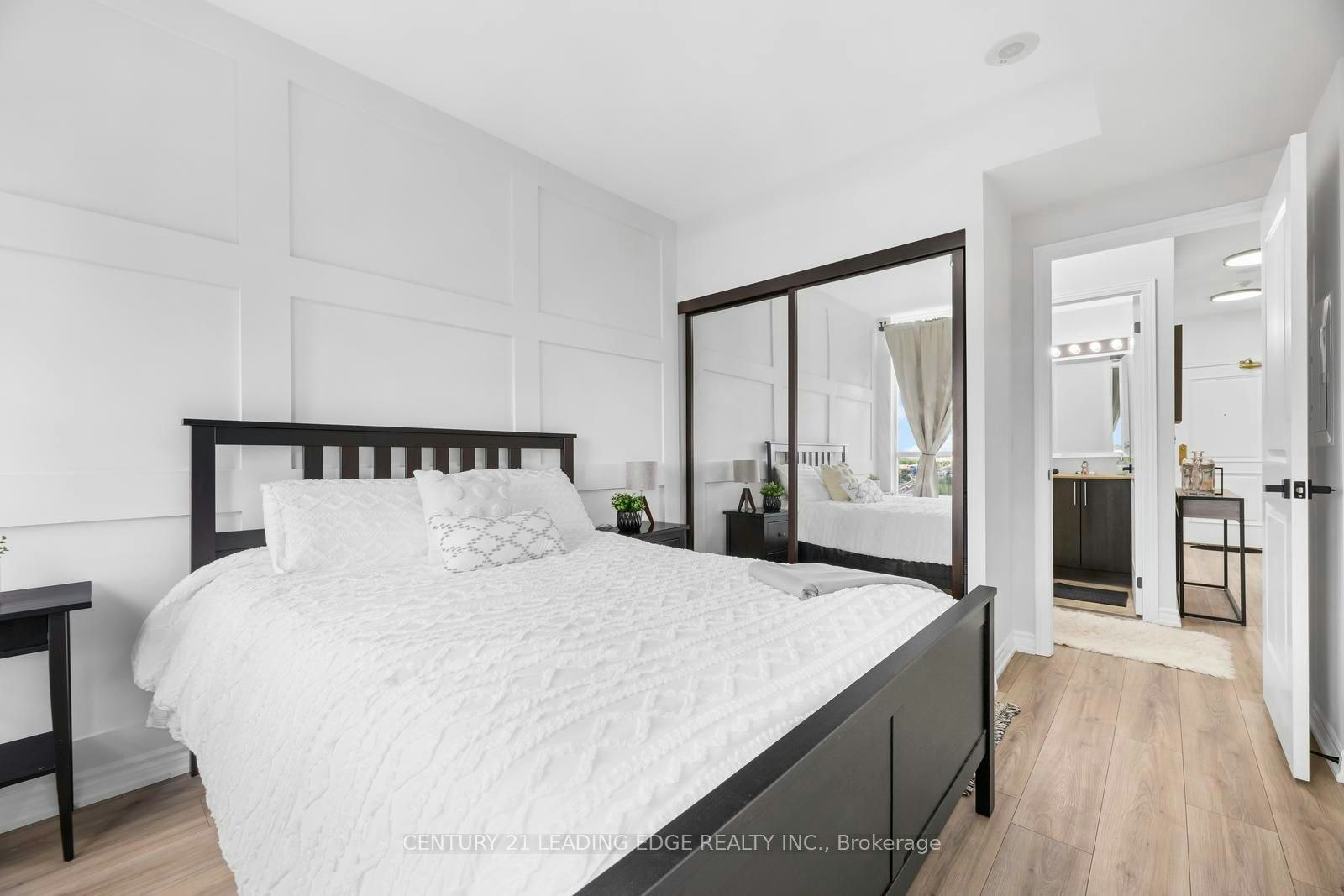 911-9225 Jane Street, Vaughan, ON, L6A 0J7 - 17