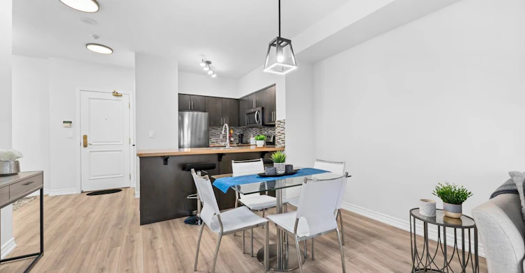 911-9225 Jane Street, Vaughan, ON, L6A 0J7 - 13