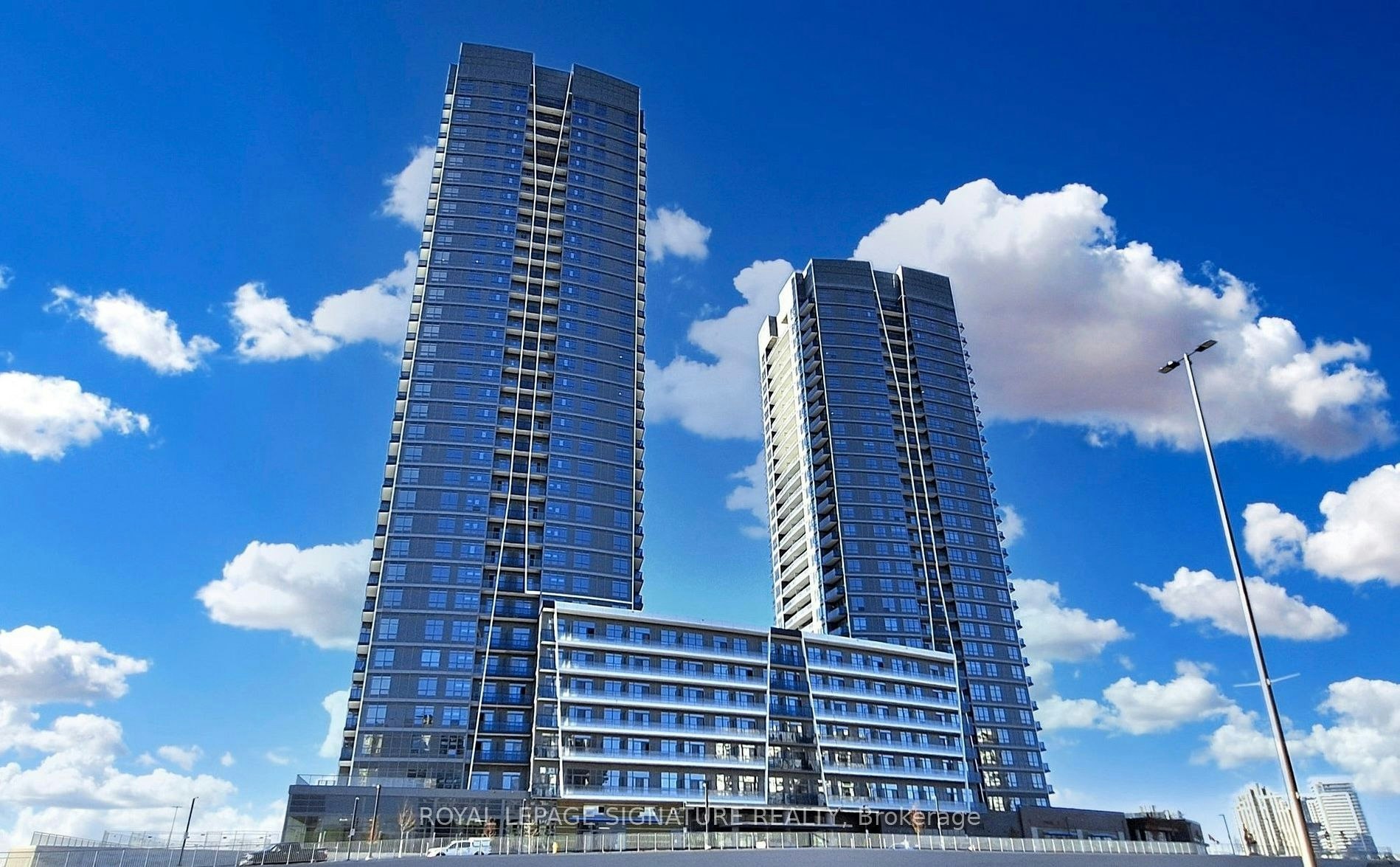 2401-30 Upper Mall Way, Vaughan, ON, L4J 0L7 - 11