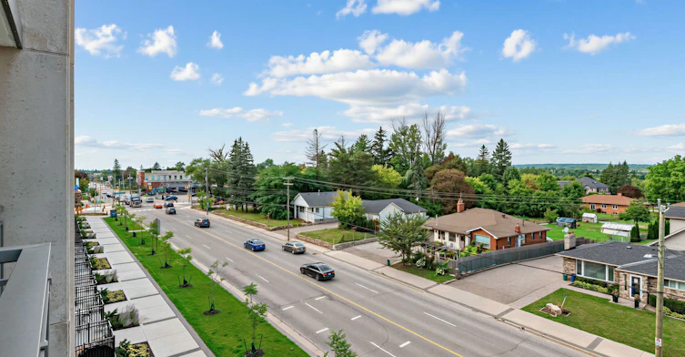 440-2075 King Road, King, ON, L7B 0R7 - 11