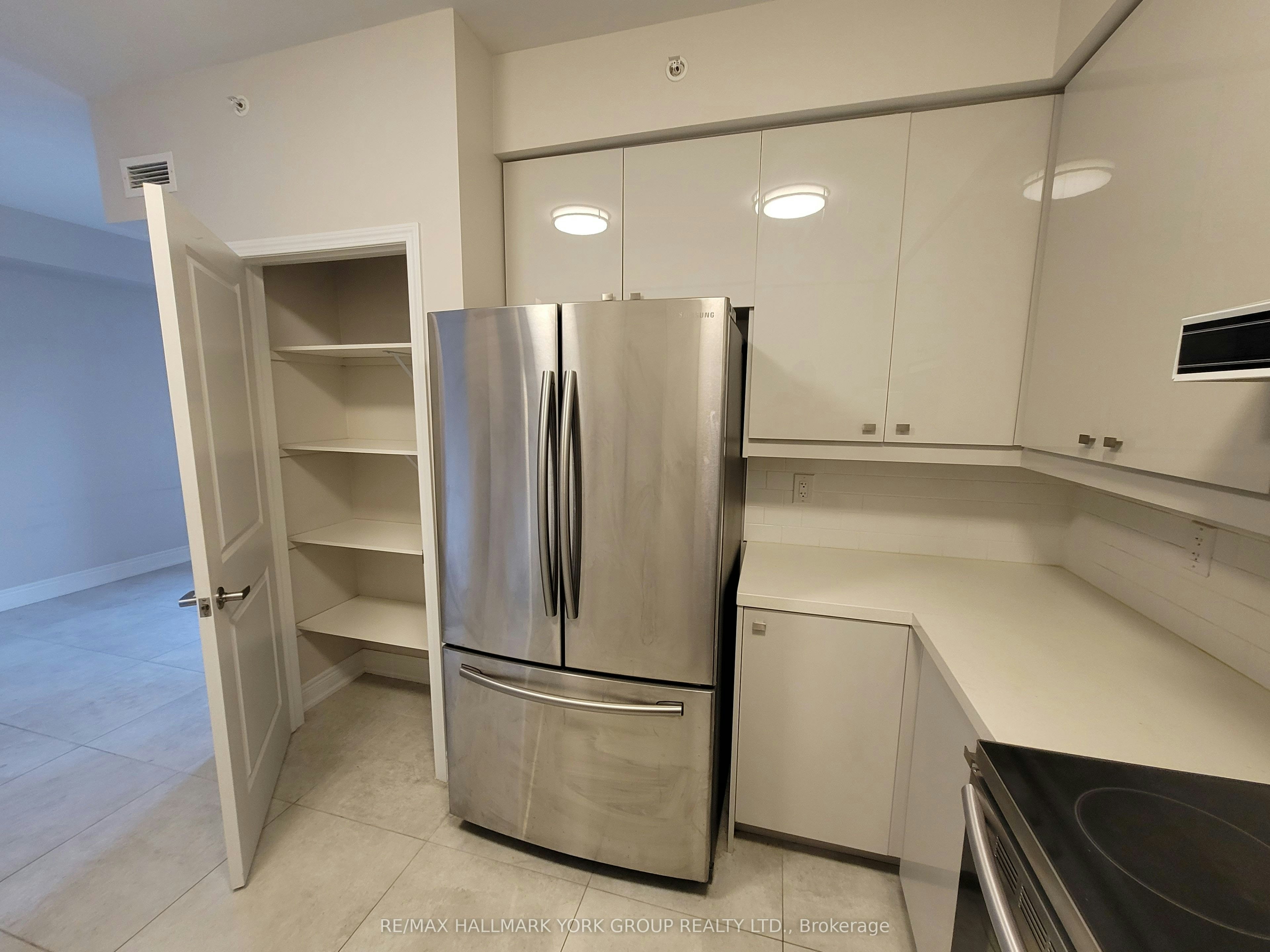 308-32 Wellington Street E, Aurora, ON, L4G 1H5 - 5