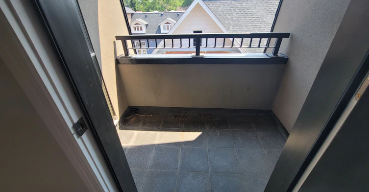 308-32 Wellington Street E, Aurora, ON, L4G 1H5 - 11