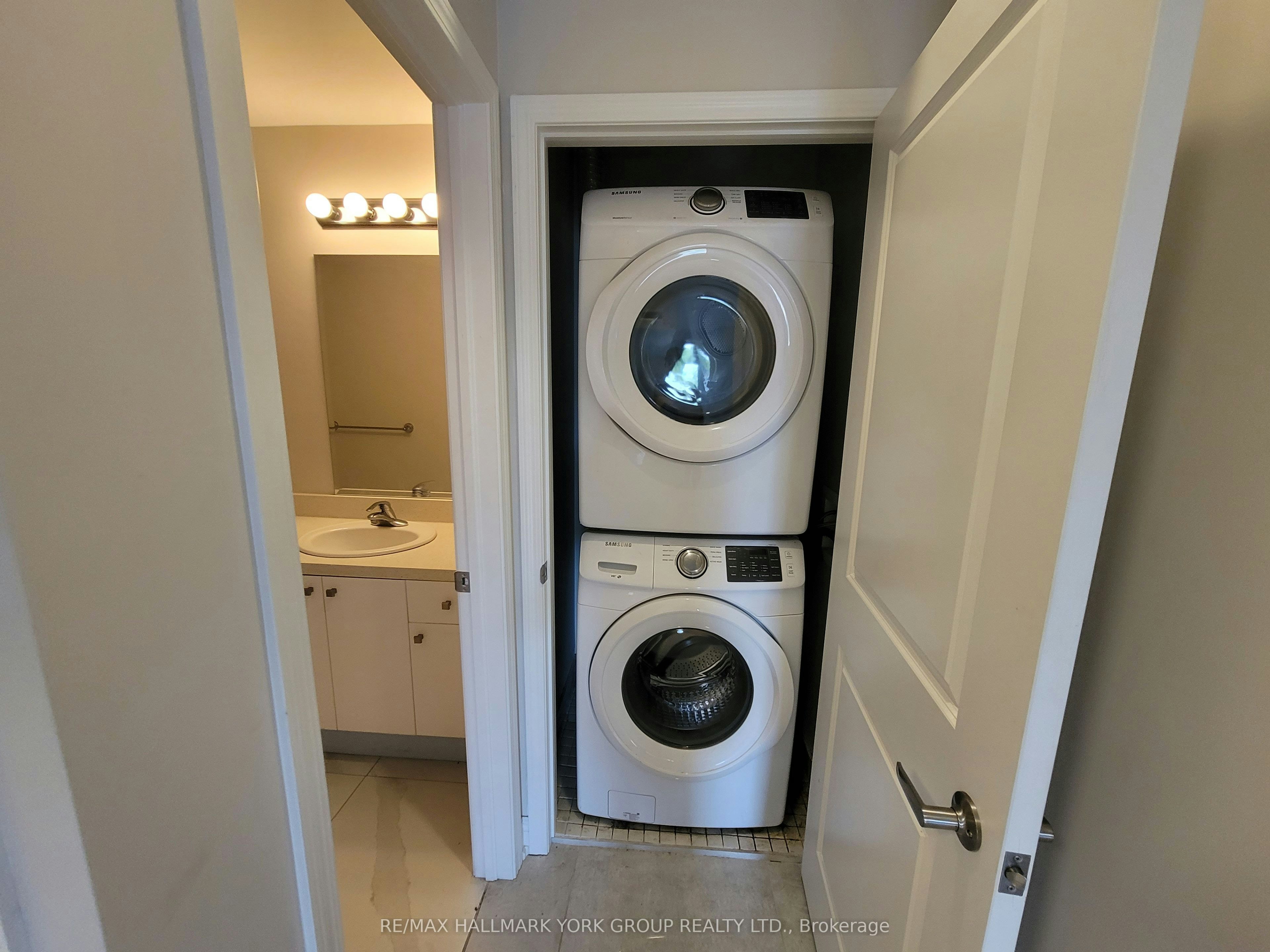 308-32 Wellington Street E, Aurora, ON, L4G 1H5 - 9