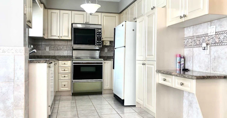 196 Park Drive, Whitchurch-Stouffville, ON, L4A 1J8 - 6