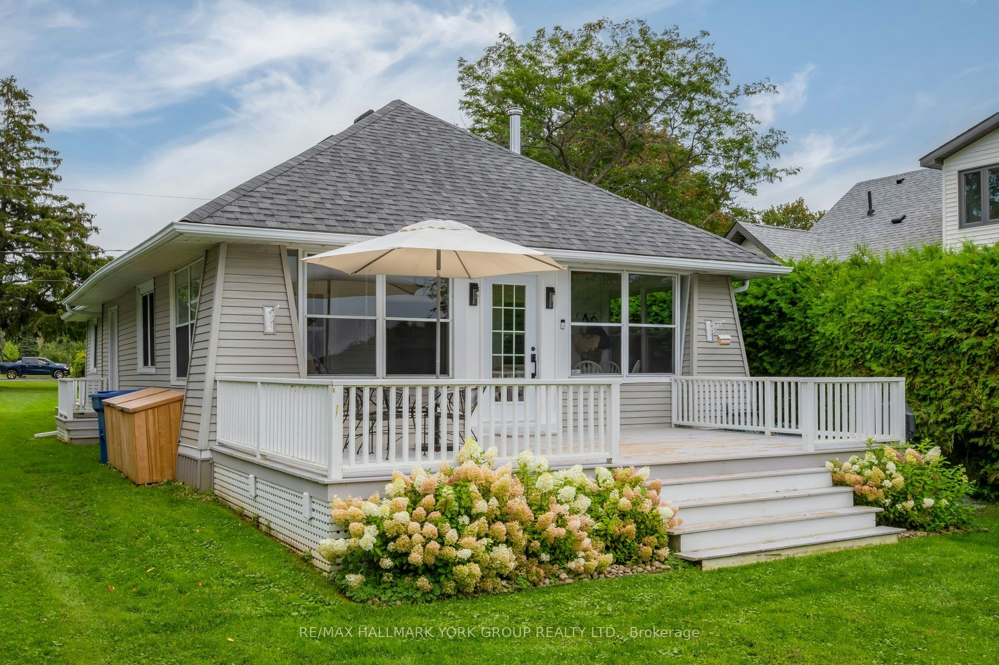 913 Lake Drive N, Georgina, ON, L4P 3E9