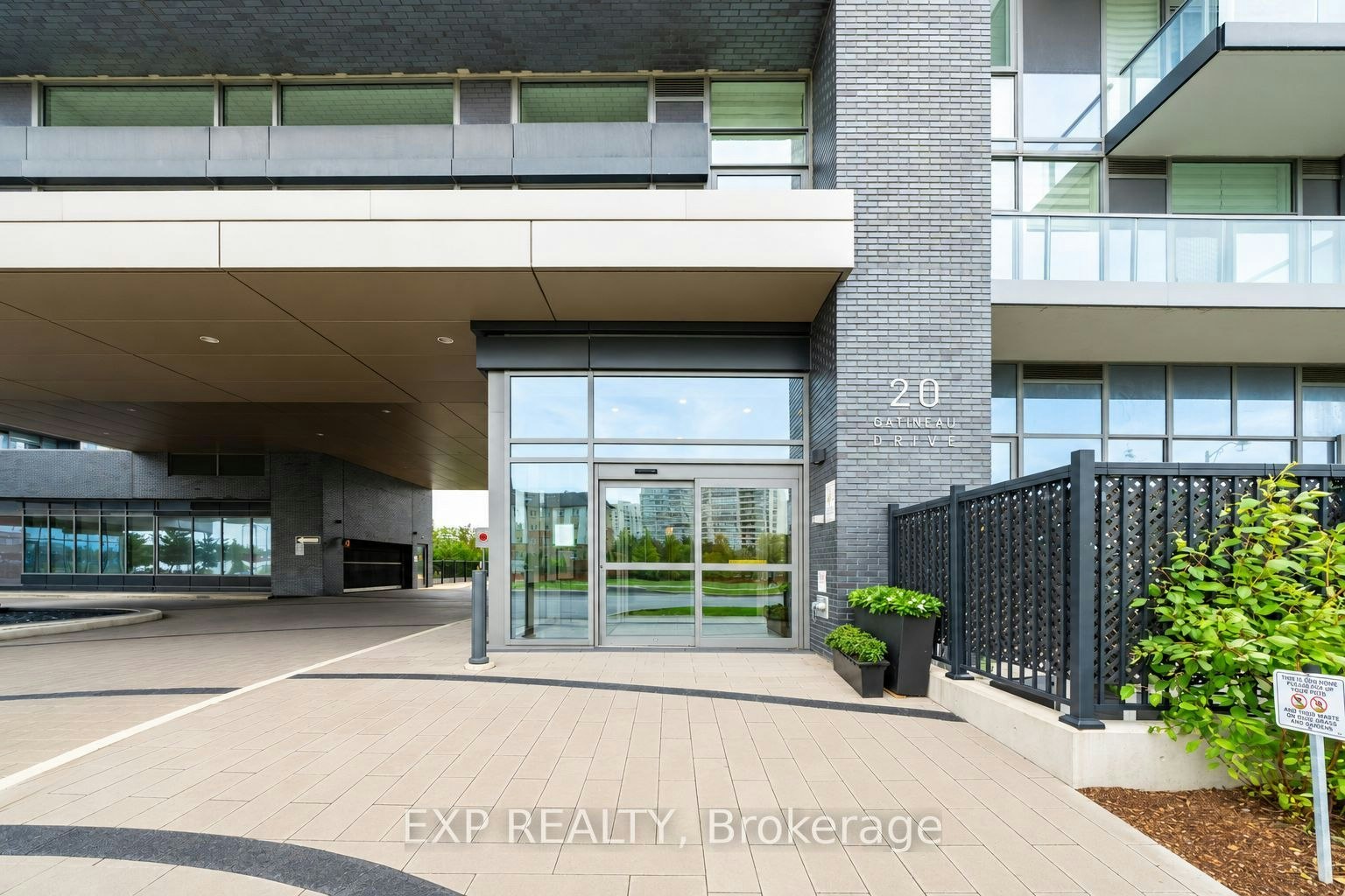 803-20 Gatineau Drive - 3