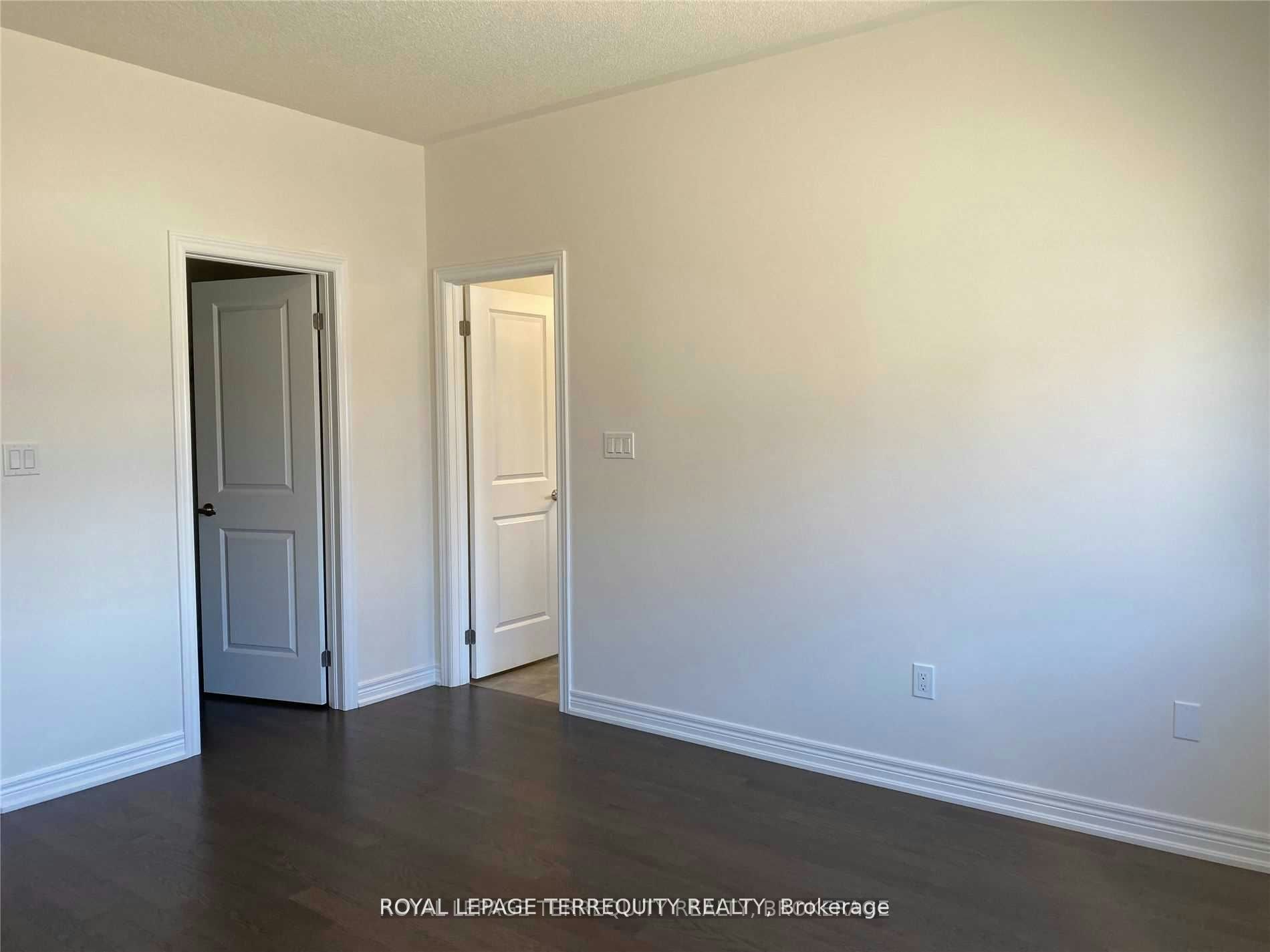 38 Pietrowski Drive, Georgina, ON, L4P 0K2 - 13