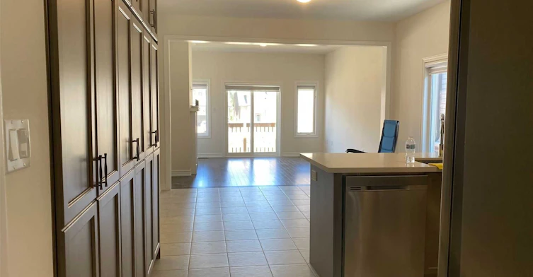 38 Pietrowski Drive, Georgina, ON, L4P 0K2 - 3