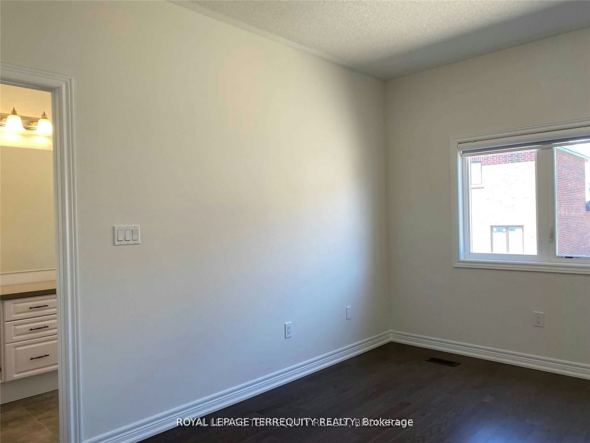 38 Pietrowski Drive, Georgina, ON, L4P 0K2 - 14