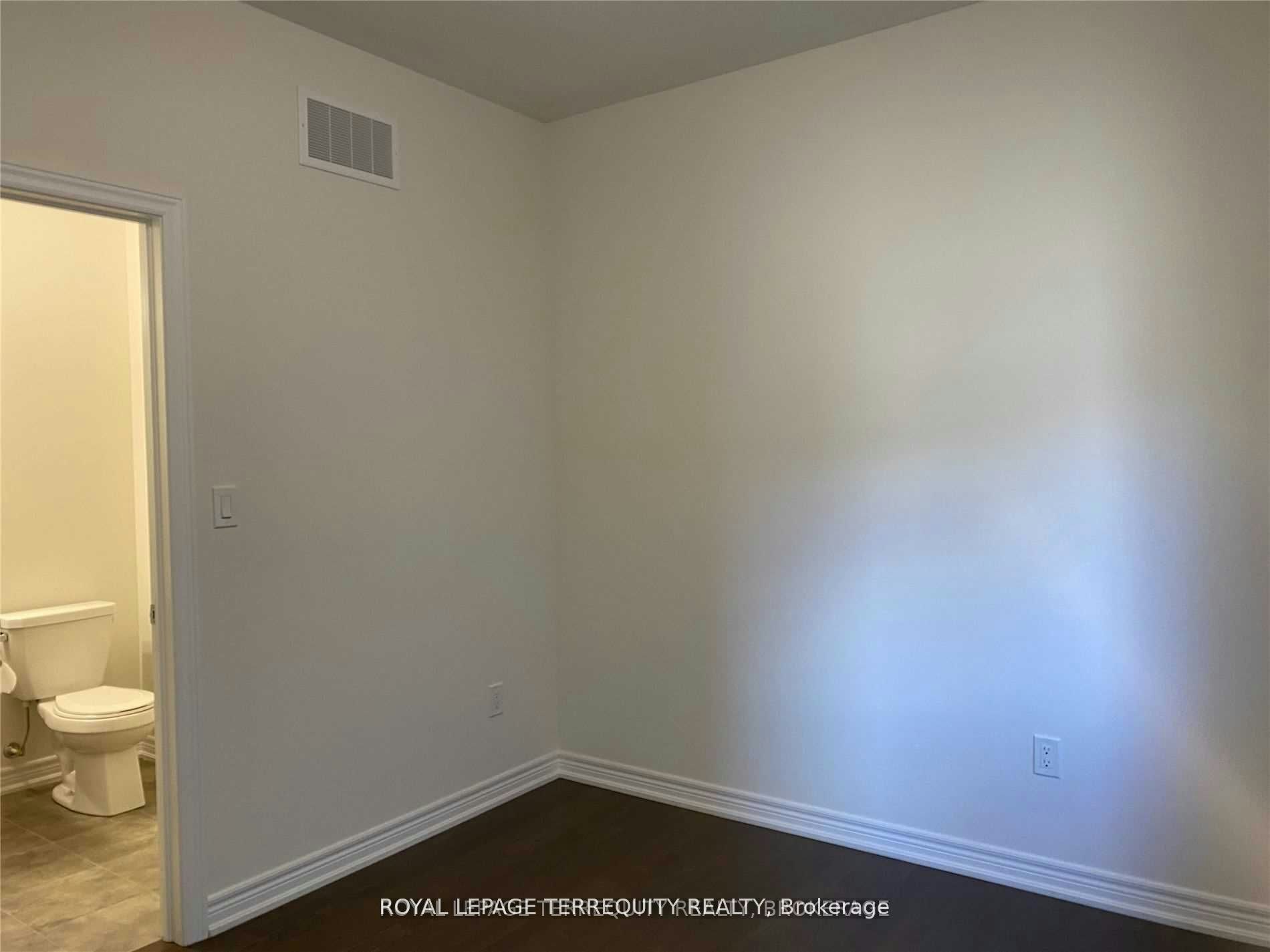 38 Pietrowski Drive, Georgina, ON, L4P 0K2 - 7