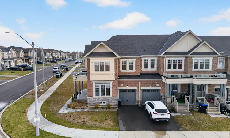 2237 Grainger Loop
