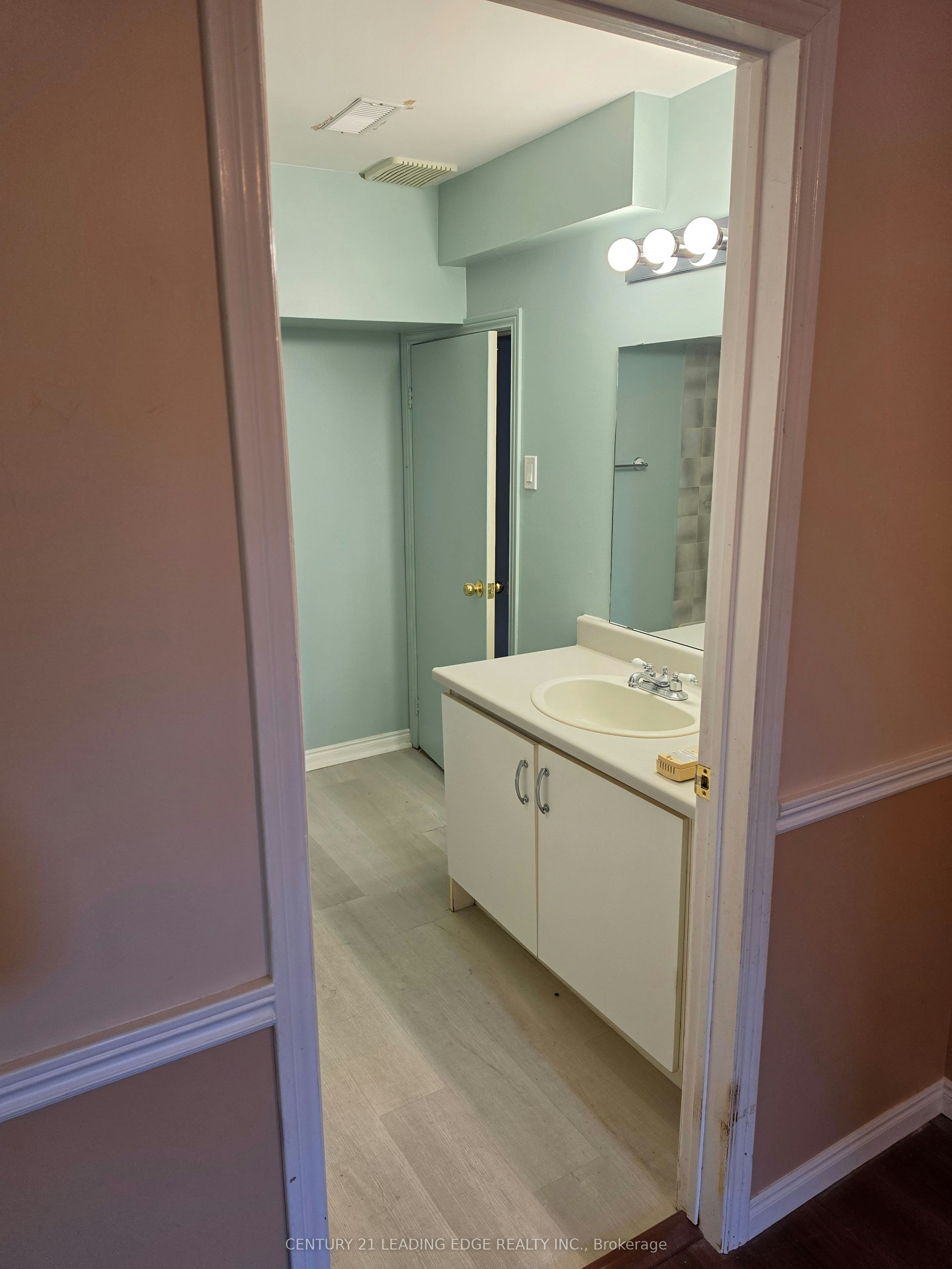 Lower-142 Oakcrest Drive, Georgina, ON, L4P 3J1 - 18