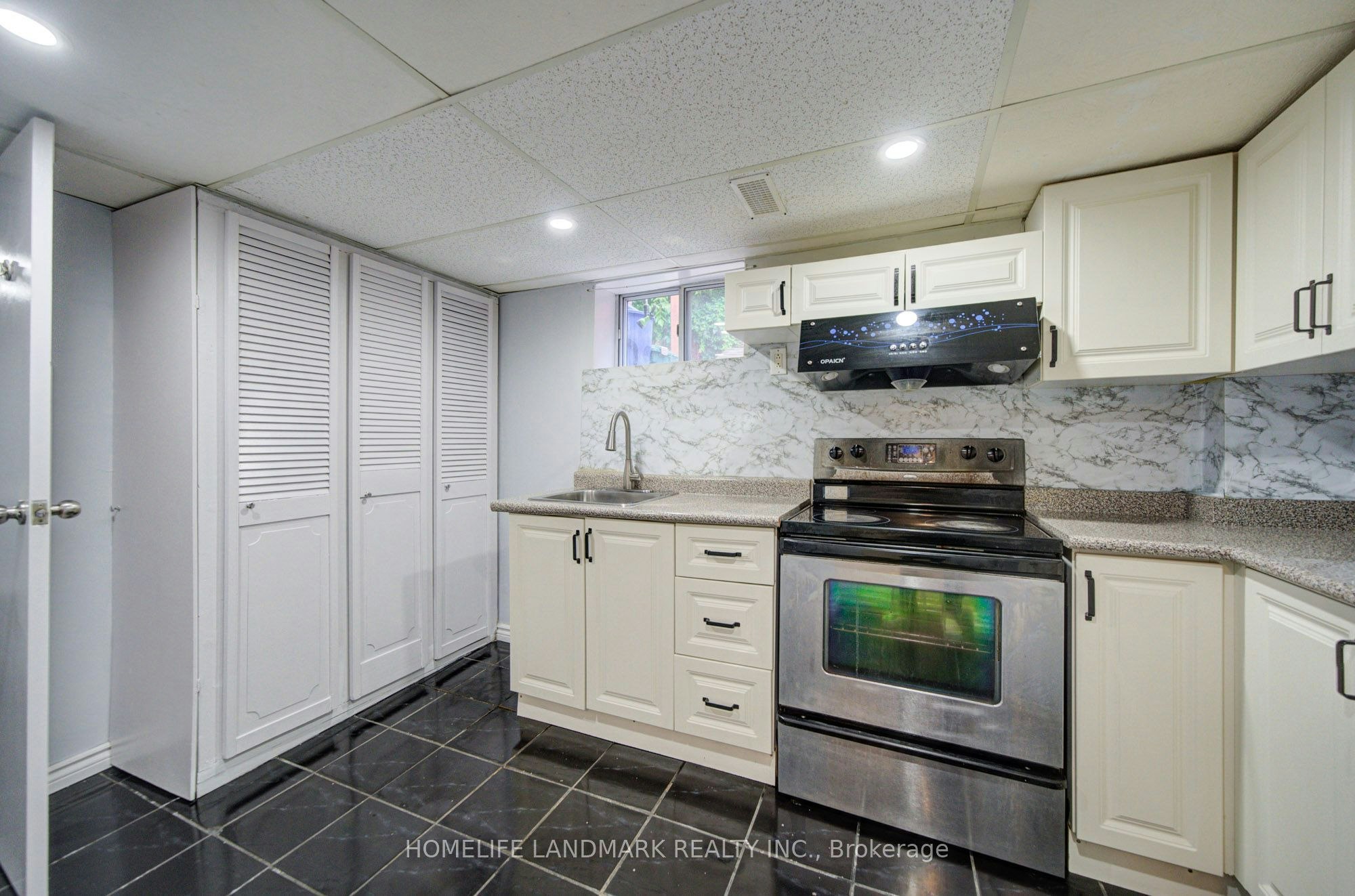 Basemet-167 Taylor Mills Drive N, Richmond Hill, ON, L4C 2T5 - 4