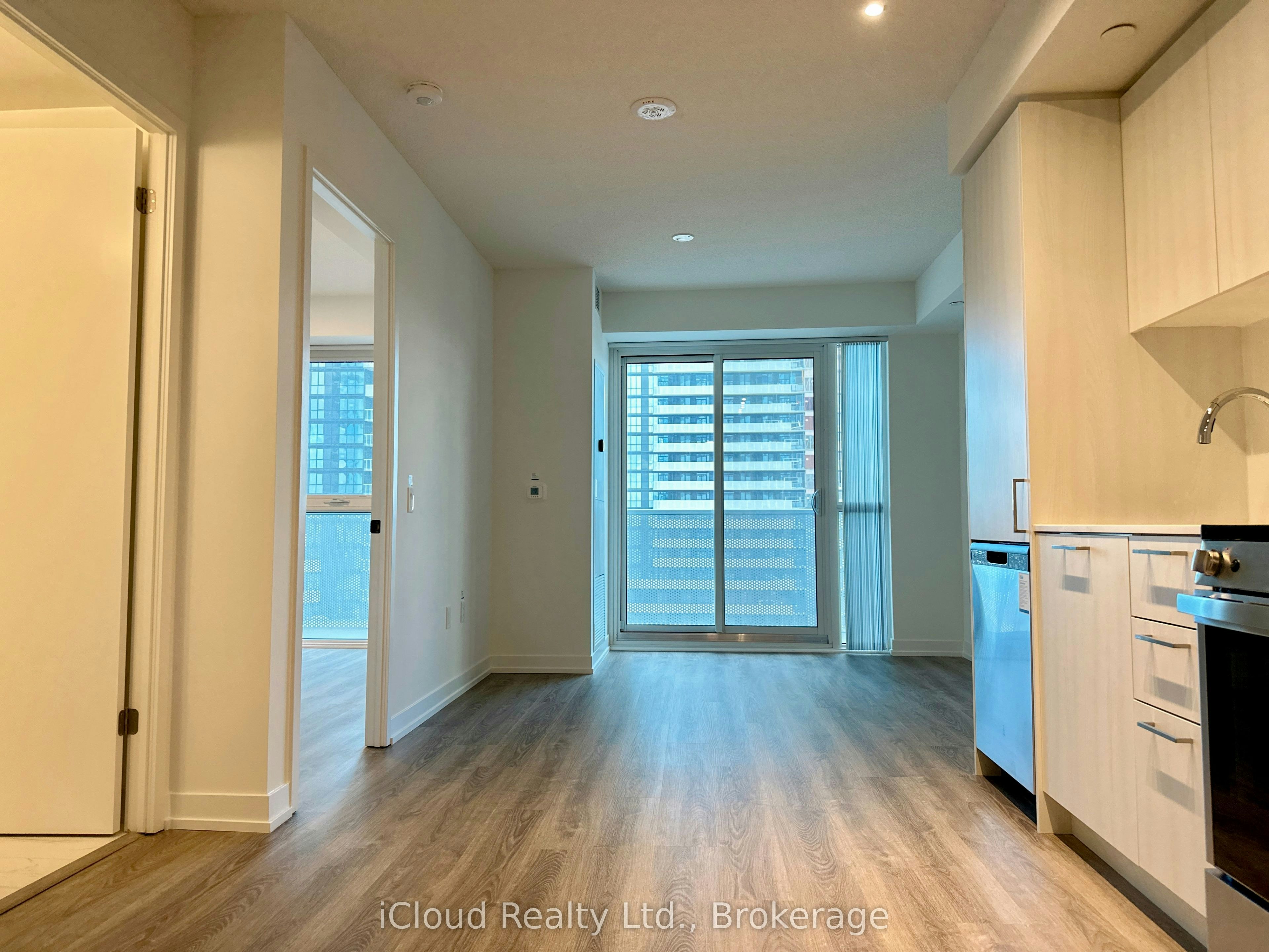 1016-195 Commerce Street, Vaughan, ON, L4K 0P9 - 14