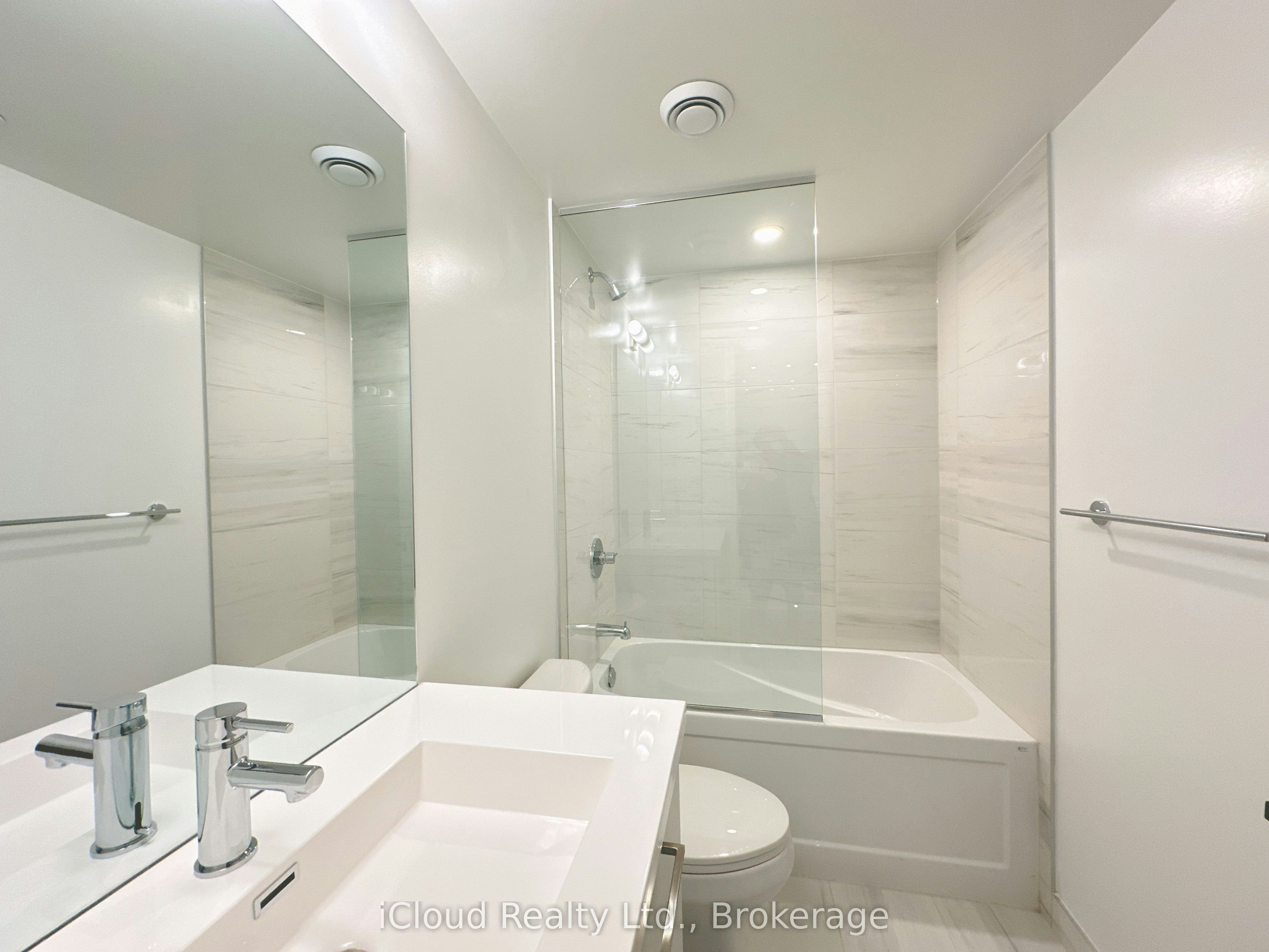 1016-195 Commerce Street, Vaughan, ON, L4K 0P9 - 18