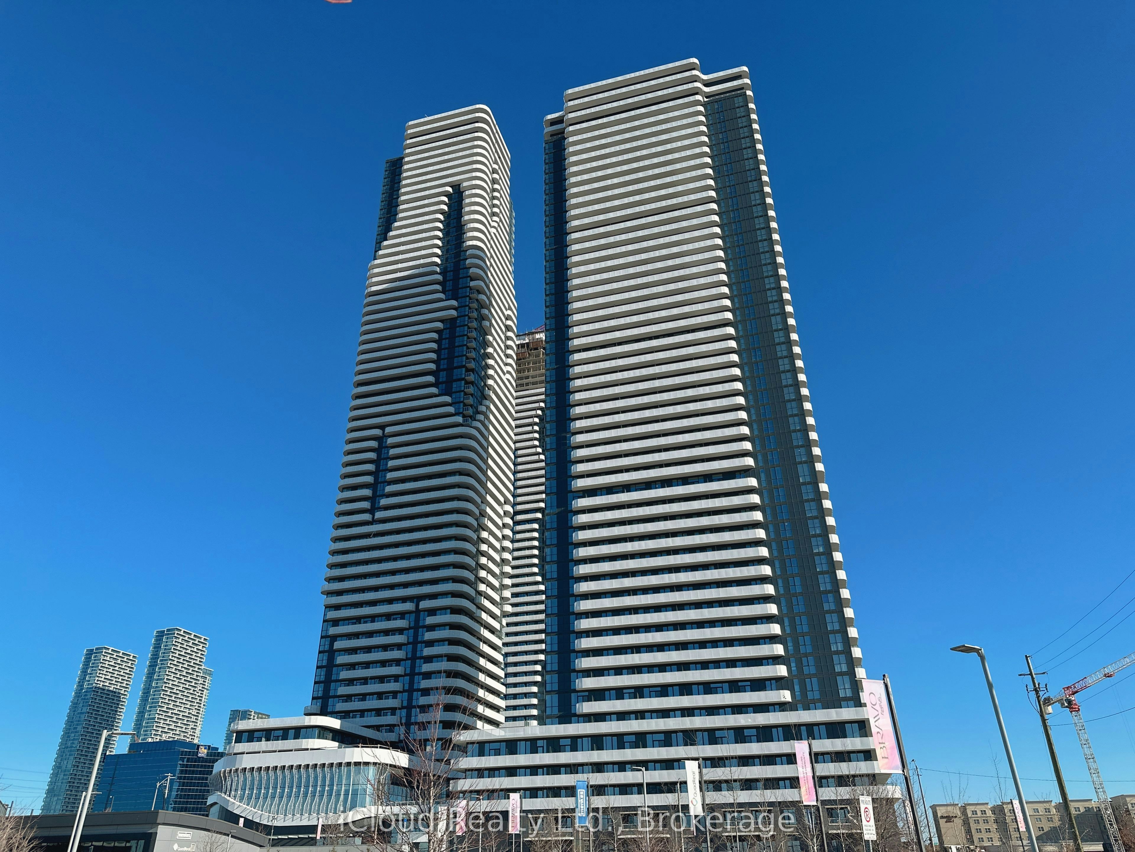 1016-195 Commerce Street, Vaughan, ON, L4K 0P9 - 2