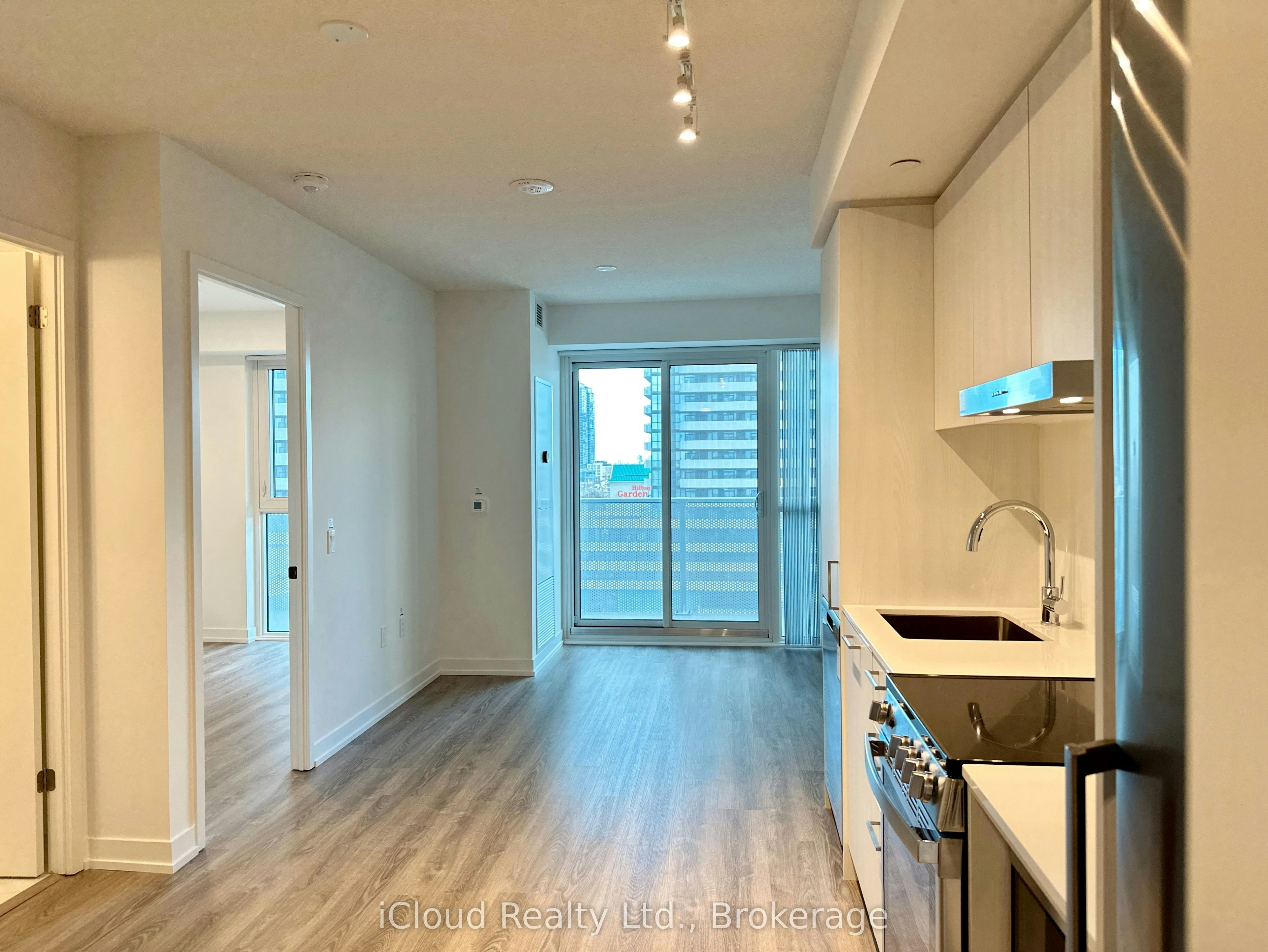 1016-195 Commerce Street, Vaughan, ON, L4K 0P9 - 12