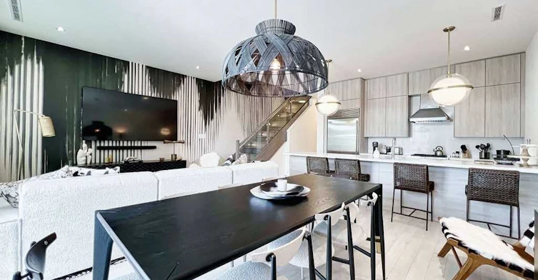 3661 Ferretti Court, Innisfil, ON, L9S 0N6