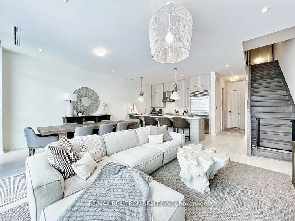 3659 Ferretti Court, Innisfil, ON, L9S 0N6 - 4