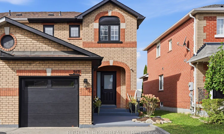 217 Rosanna Crescent