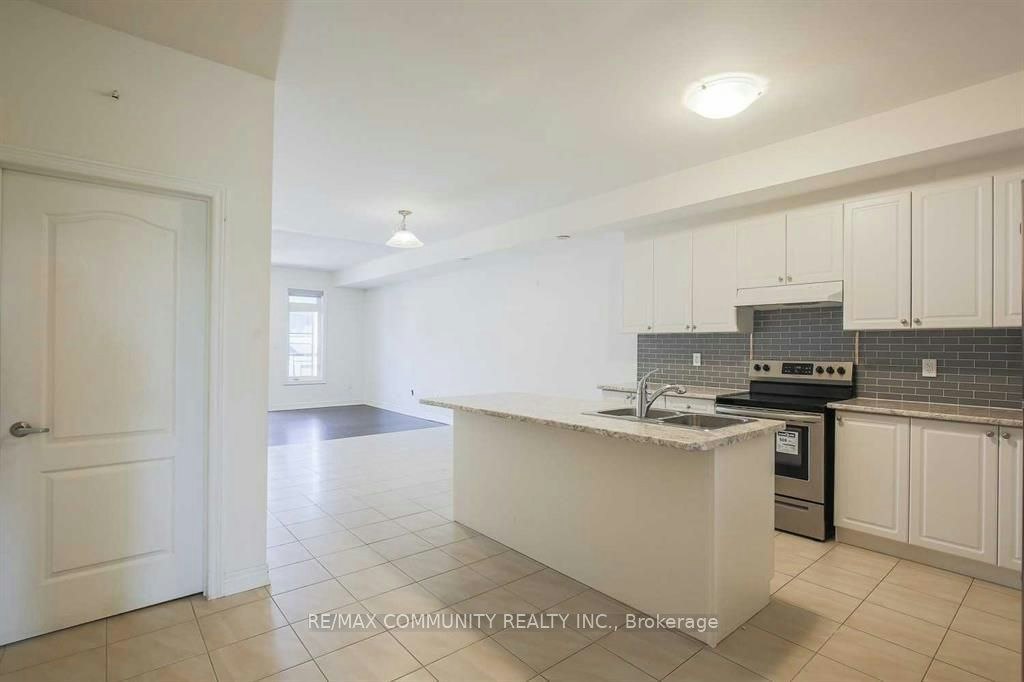 47 Luzon Avenue, Markham, ON, L6B 0M6 - 4