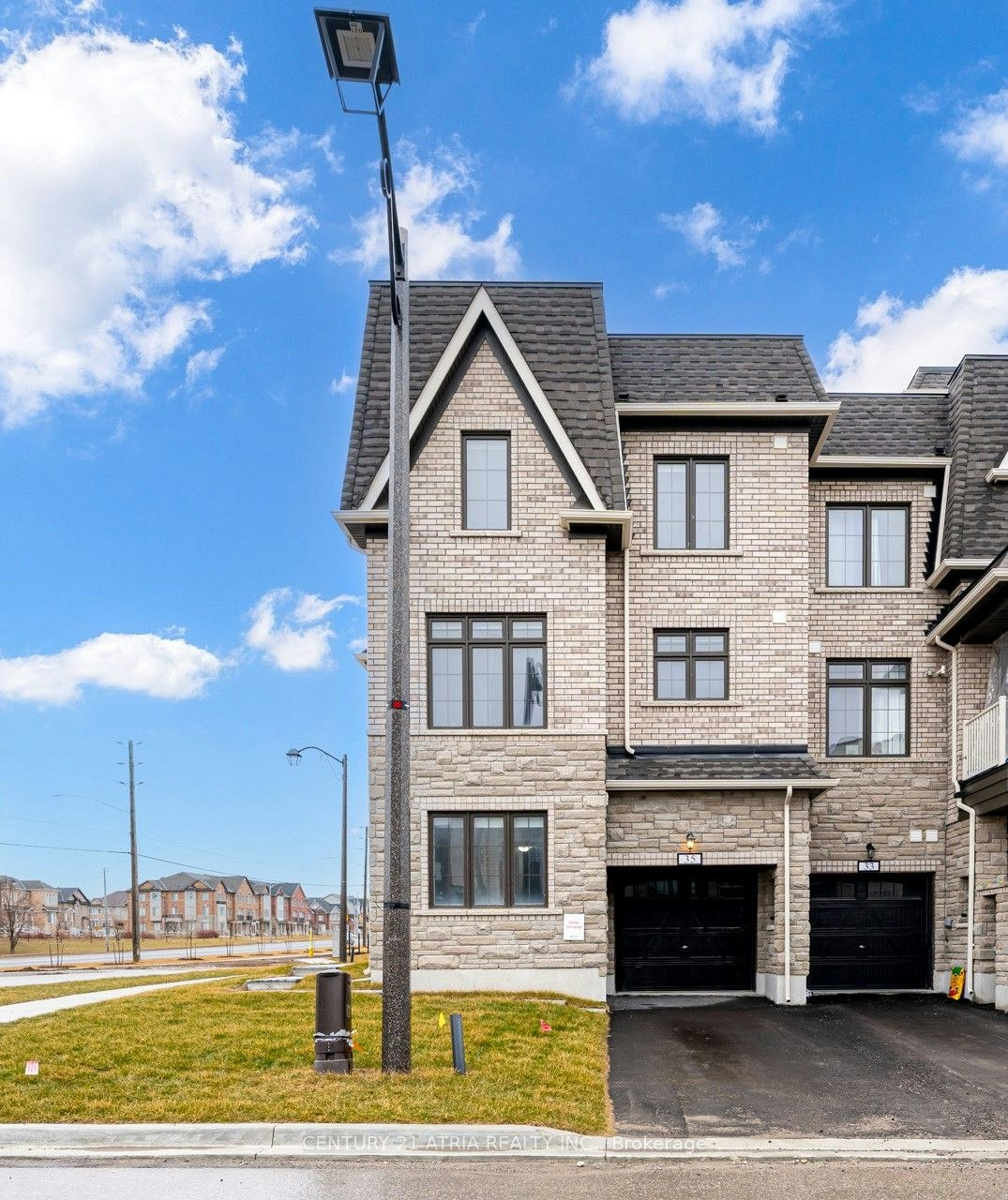 35 Gilbert Wright Avenue, Markham, ON, L6C 3J4 - 3