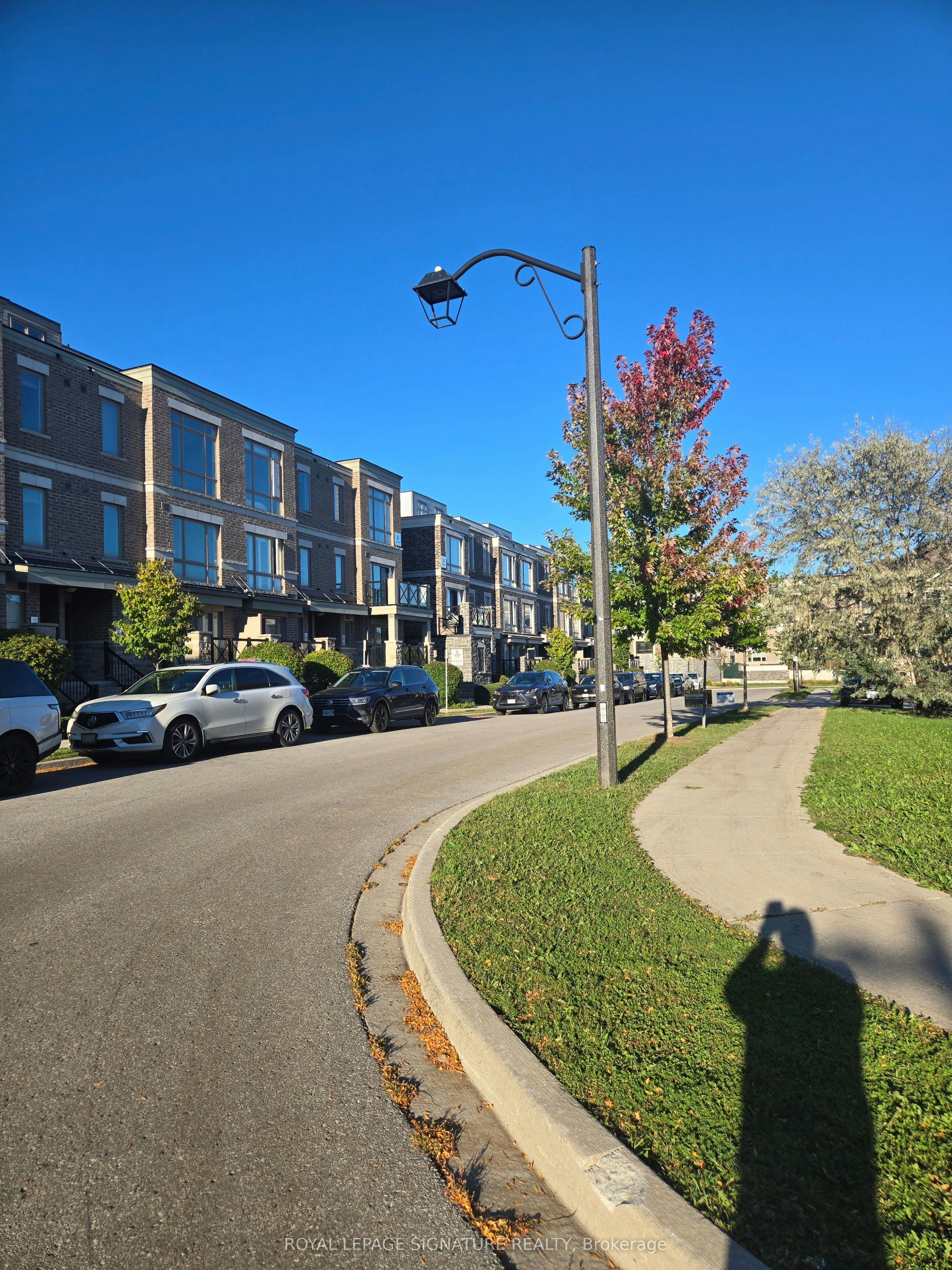 1110-65 Lindcrest Manor, Markham, ON, L6B 1N3