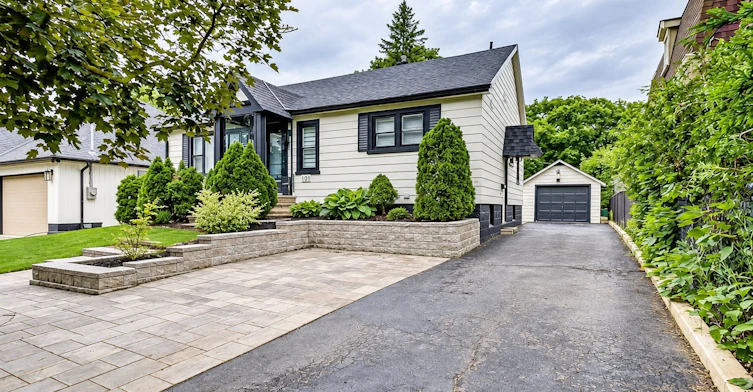 101 Arnold Crescent, Richmond Hill, ON, L4C 3R7