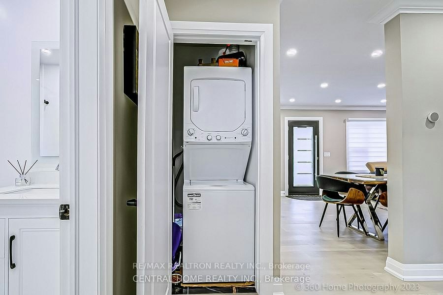 101 Arnold Crescent, Richmond Hill, ON, L4C 3R7 - 8
