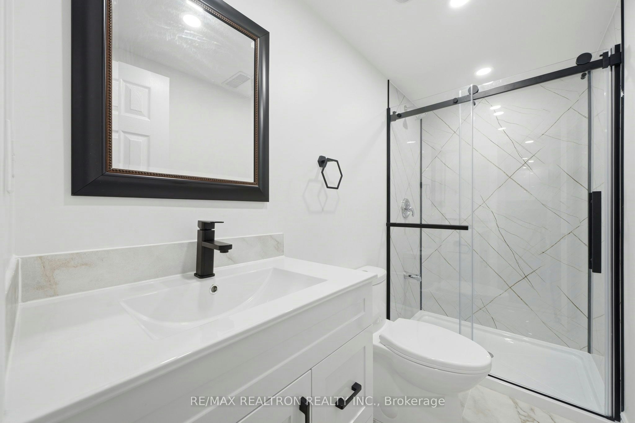 B-55 Bartram Crescent, Bradford West Gwillimbury, ON, L3Z 4L8 - 9