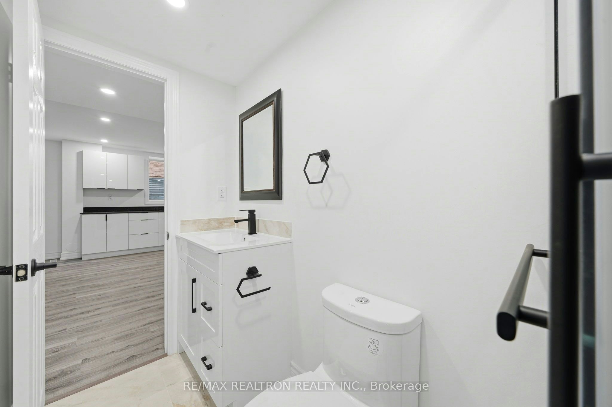 B-55 Bartram Crescent, Bradford West Gwillimbury, ON, L3Z 4L8 - 10
