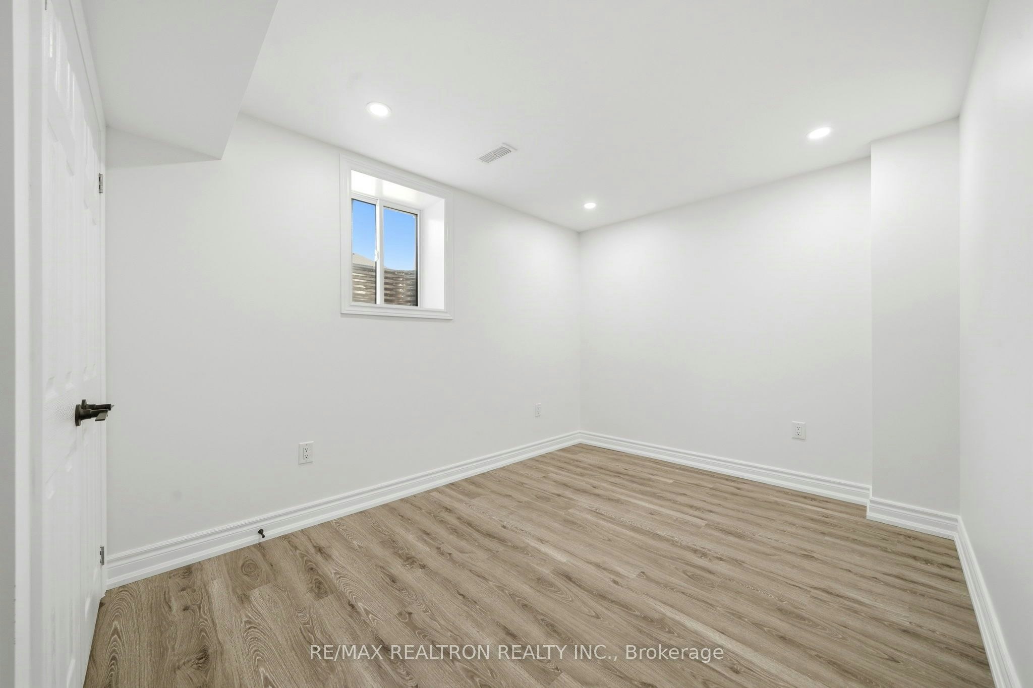 B-55 Bartram Crescent, Bradford West Gwillimbury, ON, L3Z 4L8 - 12