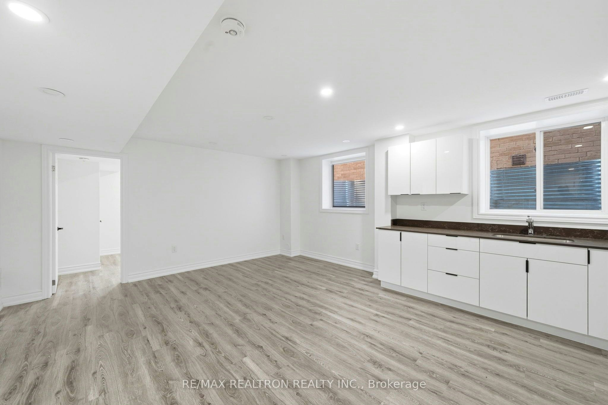 B-55 Bartram Crescent, Bradford West Gwillimbury, ON, L3Z 4L8 - 5