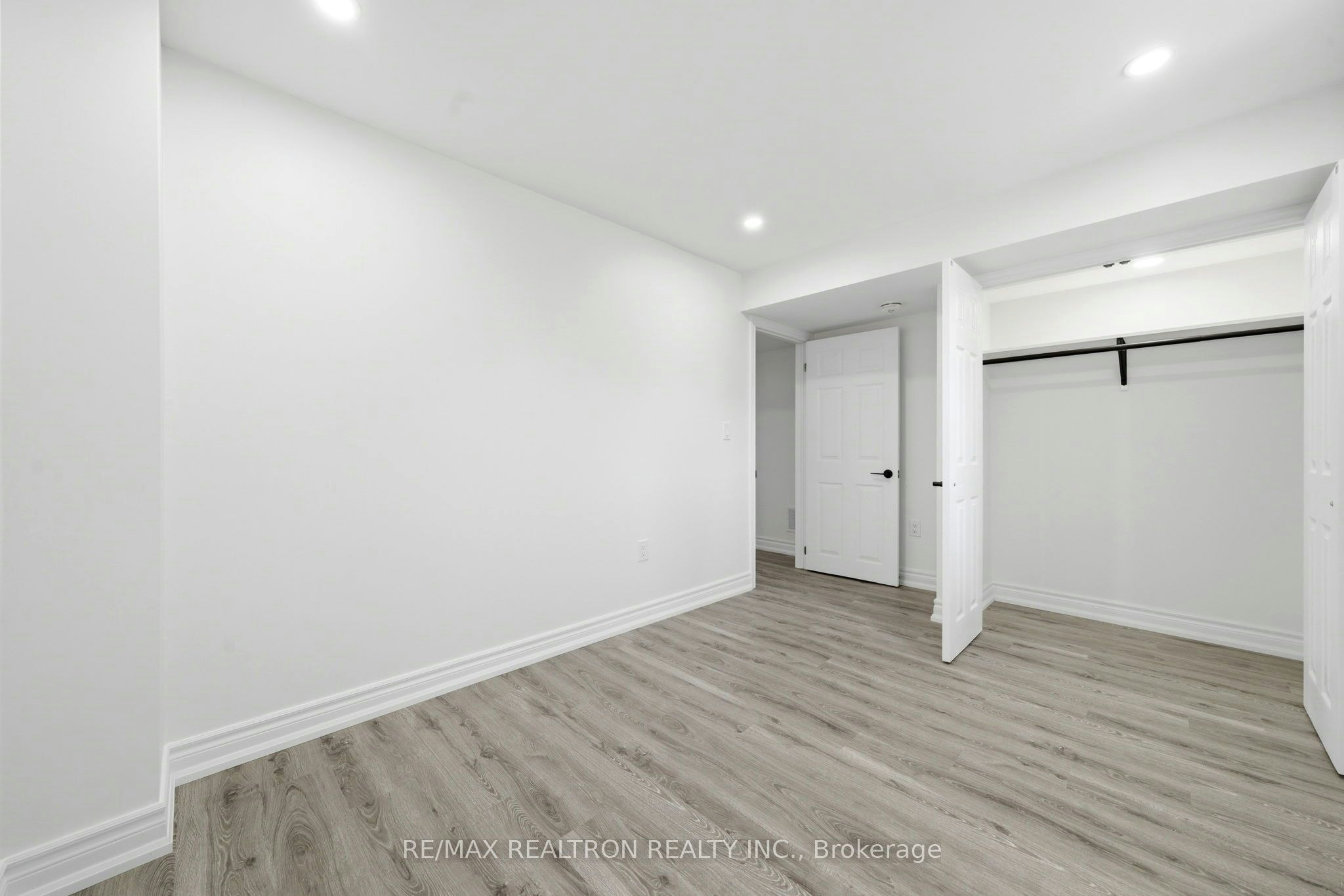 B-55 Bartram Crescent, Bradford West Gwillimbury, ON, L3Z 4L8 - 14