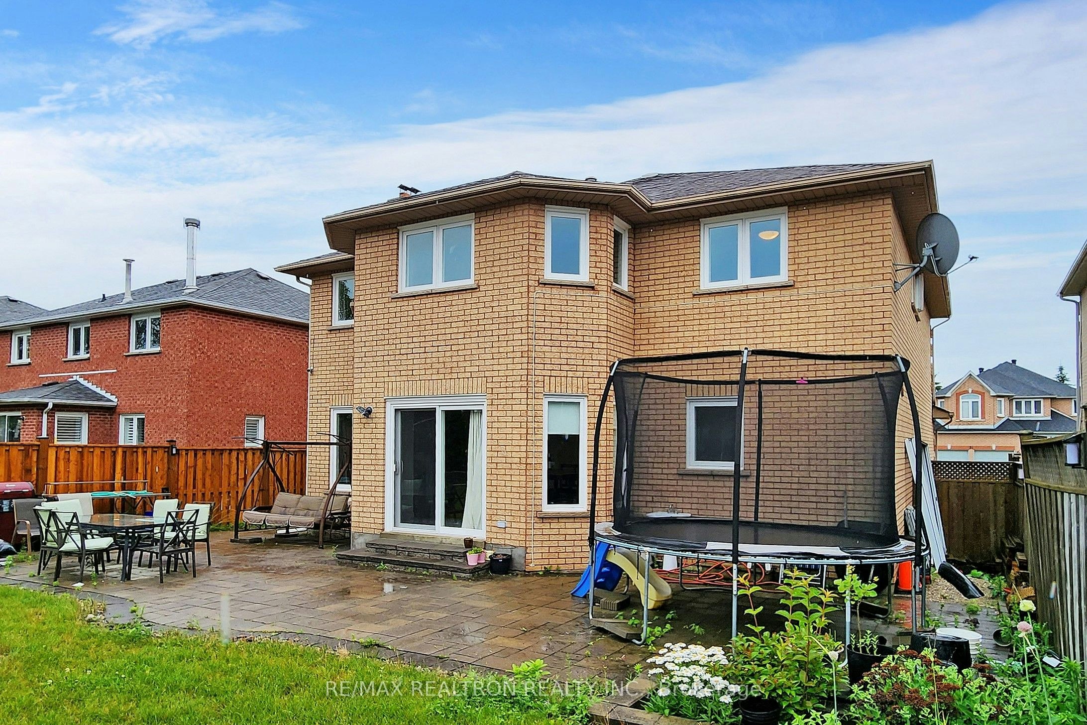 Room 4-32 Subrisco Avenue, Richmond Hill, ON, L4S 1B2 - 27