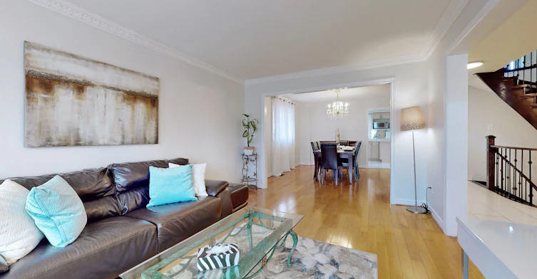 Room 4-32 Subrisco Avenue, Richmond Hill, ON, L4S 1B2