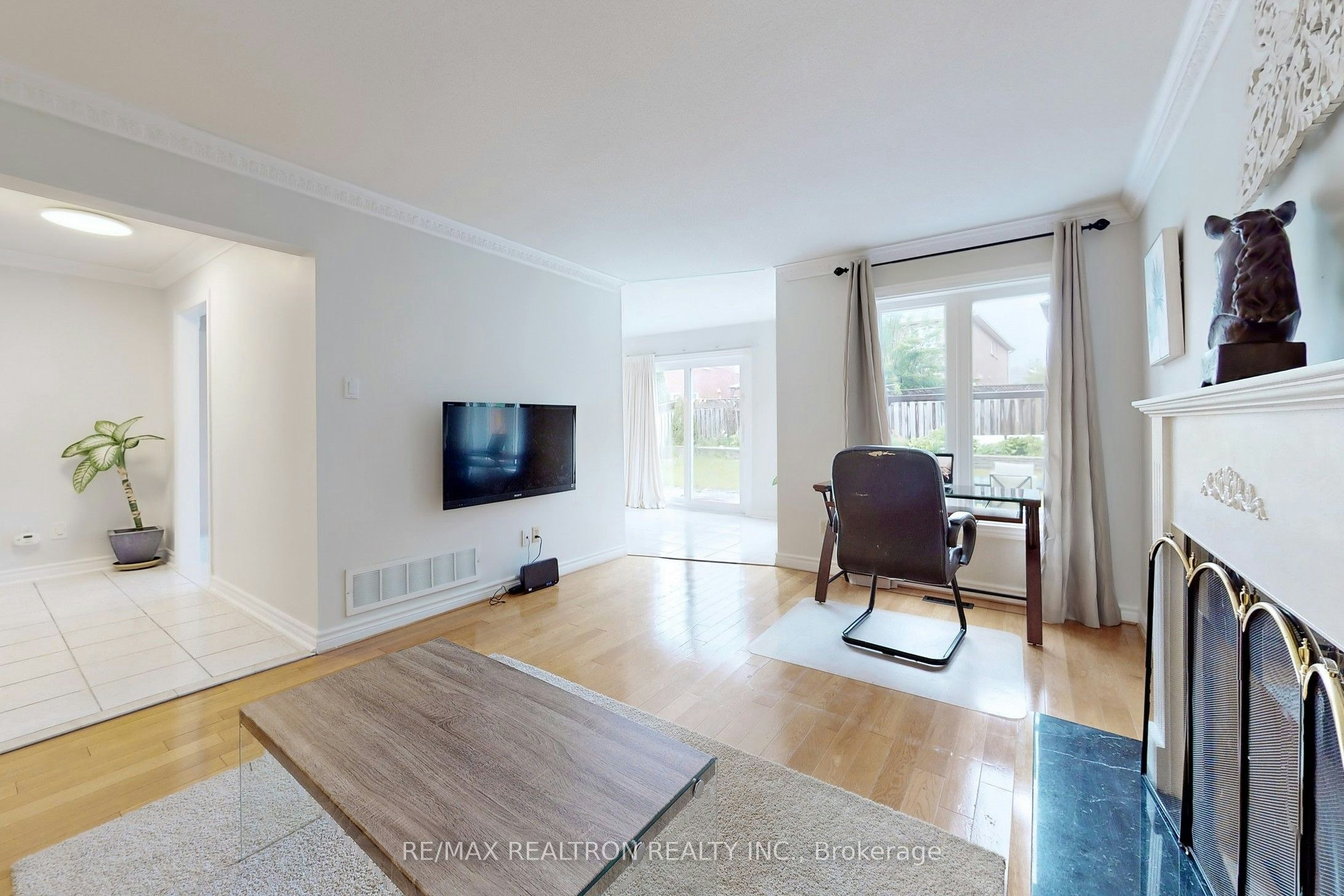Room 4-32 Subrisco Avenue, Richmond Hill, ON, L4S 1B2 - 14