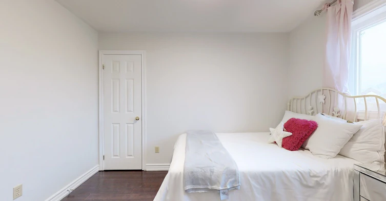 Room 4-32 Subrisco Avenue, Richmond Hill, ON, L4S 1B2 - 32