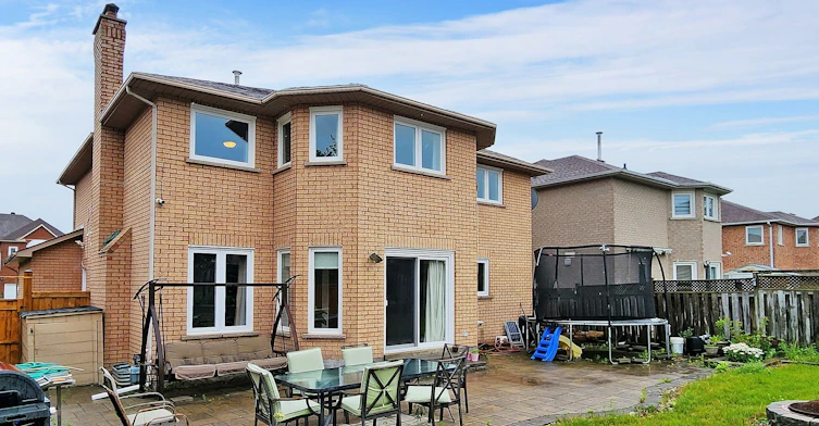 Room 4-32 Subrisco Avenue, Richmond Hill, ON, L4S 1B2 - 25