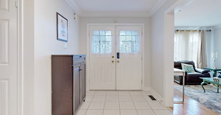 Room 4-32 Subrisco Avenue, Richmond Hill, ON, L4S 1B2 - 18