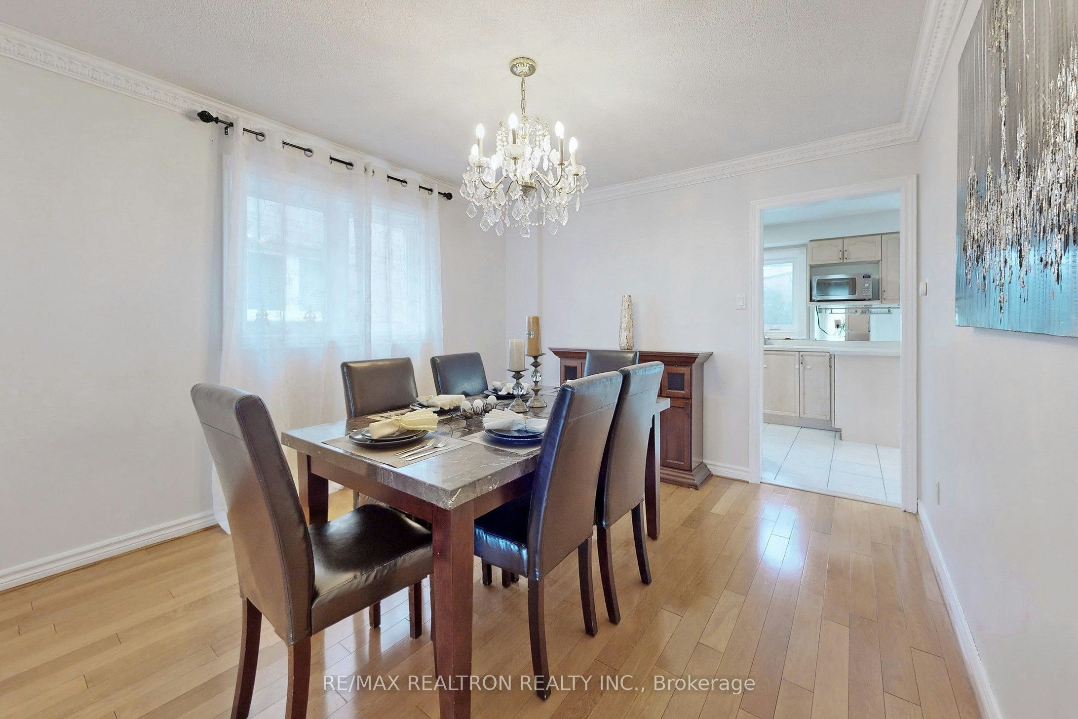 Room 4-32 Subrisco Avenue, Richmond Hill, ON, L4S 1B2 - 3