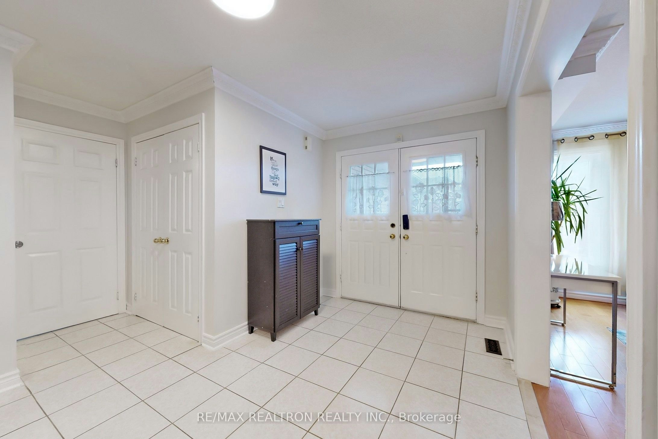 Room 4-32 Subrisco Avenue, Richmond Hill, ON, L4S 1B2 - 19