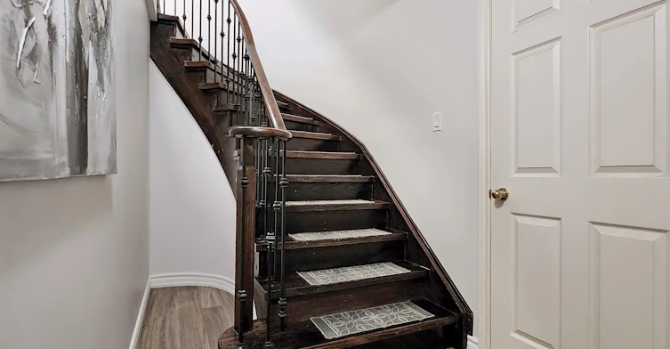 Room 4-32 Subrisco Avenue, Richmond Hill, ON, L4S 1B2 - 24