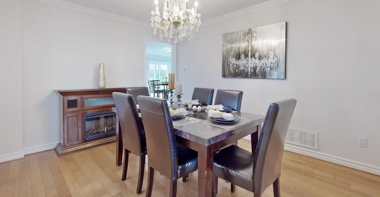 Room 4-32 Subrisco Avenue, Richmond Hill, ON, L4S 1B2 - 2